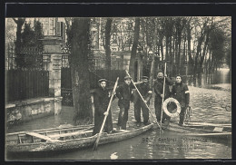 AK Asnières, Inondations 1910, Une Equipe Des Sauveteurs De La Basse-Seine  - Overstromingen