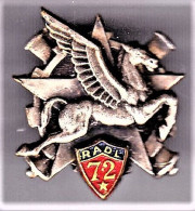 72° RALD. 72° Régiment D'Artillerie Légère Divisionnaire. Insigne De Boutonnière à Patin. SM. - Esercito