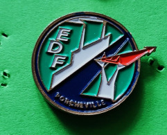 Pin's EDF Porcheville. Ø 2,5 Cm - EDF GDF