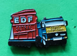 Pin's EDF Setral Convoi Exeptionnel Camion Signé DACQ IND - EDF GDF