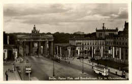 Berlin - Brandenburger Tor Mit Hakenkreuzfahnen - Brandenburger Door