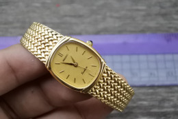 Vintage Seiko Exceline 1221 5890 Yellow Dial Lady Quartz Watch Japan Round 20mm - Orologi Antichi