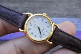 Vintage Alba V782 6B70 White Dial Lady Quartz Watch Japan Round Shape 25mm - Relojes Ancianos