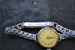 Petite Montre De Dame En Argent 800 Avec Bracelet De Marque GEMEX?? Rapporté?? - Antike Uhren