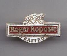 Pin's RR  Roger Roposte  Traiteur Réf 4872 - Autres & Non Classés