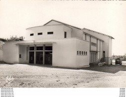 D33 ANGLADE  La Salle Des Fêtes - Blaye