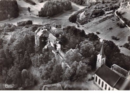 67  . N°101982. Cpsm .10x15 Cm  .la Petite Pierre .vue Aerienne Du Chateau . - La Petite Pierre