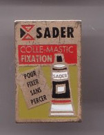 Pin's Sader Colle Mastic Fixation Tube De Colle Réf 935 - Marques