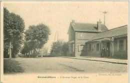 60.GRANDVILLIERS.L'AVENUE SAGET ET LA GARE - Grandvilliers