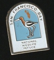 77601-Pin's- A Baie De San Francisco . États-Unis Dans L'État De Californie.oiseau. - Tiere