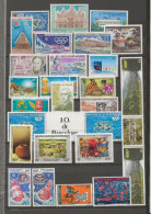 NOUVELLE CALEDONIE   LOT DE  27 TIMBRES   N**  BONNE COTE - Collections, Lots & Séries