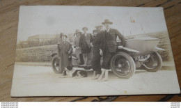 Carte Photo à Identifier, Famille Et Arriere D'automobile ................ 10610 - Da Identificare