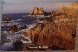 Petit Calendrier  De Poche  2001 Ouessant Finistère - Calendrier St Jean 3 Volets - Petit Format : 2001-...