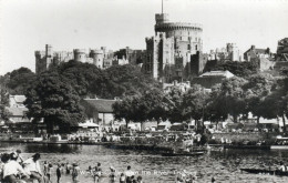 - Windsor Castle From The River Thames - Scan Verso - - Windsor Castle