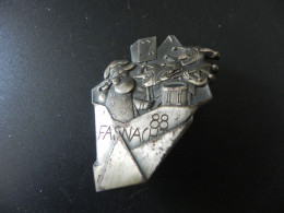 Old Badge Schweiz Suisse Svizzera Switzerland - Fasnacht Basel 1988 - Non Classés