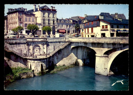 64 - OLORON-STE-MARIE - LE GAVE D'ASPE, LA FONTAINE  ET LA PLACE THIERS - Oloron Sainte Marie