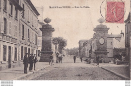 V3-95) MAGNY EN VEXIN - RUE DE PARIS - ( ANIMEE - HABITANTS - E. PRIEUX  MARECHAL ) - Magny En Vexin