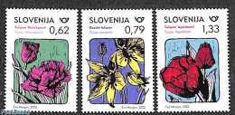 Slovenia 2022 Tulips 3v, Mint NH, Nature - Flowers & Plants - Slovenia