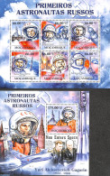 Mozambique 2011 Russian Astronauts 2 S/s, Mint NH, Transport - Space Exploration - Mozambique
