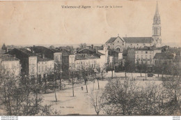 D6- 82) VALENCE D'AGEN (TARN ET GARONNE) PLACE  DE LA  LIBERTE - (2 SCANS)  - Valence