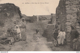 E17- SAÏDA (ALGÉRIE) UNE RUE DU VILLAGE NEGRE - (ANIMEE - 2 SCANS) - Saïda