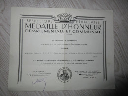 DIPLOME MEDAILLE D ' HONNEUR DÉPARTEMENTAL ET COMMUNALE- VILLENEUVE LA GARENNE - Diplômes & Bulletins Scolaires