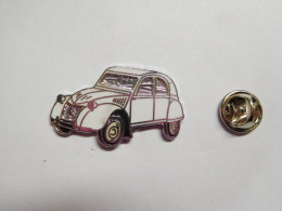 Beau Pin's En EGF , Auto Citroën 2 CV , 2 CH , Blanche , Signé FTP - Citroën