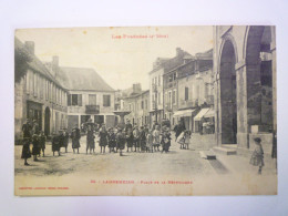 2024 - 1325  LANNEMEZAN  (Hautes-Pyrénées)  :  Place De La République  -  SUP Animation   XXXXX - Lannemezan