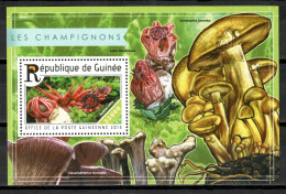 Guinea 2015 / Mushrooms MNH Setas Champignons Pilze / Cu21060 24-5 - Pilze