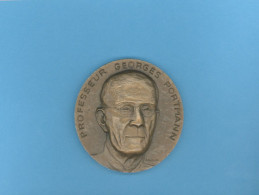 MEDAILLE -PROFESSEUR GEORGES PORTMANN -BRONZE 68 Mm -240,6 Gr - GRAVEUR : GÉRARD BUQUOY-ATELIER MONNAIE DE PARIS 1980 - - Professionnels / De Société