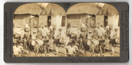 Stereo-Fotografie Keystone View Co., Meadville, Ansicht Barranquilla, Water Carriers And Thatehed-roof Homes, Colombia  - Photos Stéréoscopiques