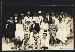 Foto-AK Göhren /Rügen, Urlaubergruppe Am Strand, 1925  - Ruegen