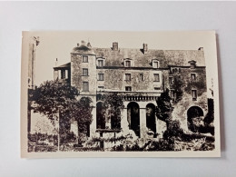 Carte Postale - Pons ; L' Hôtel De Ville    (1pple) - Pons