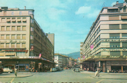 (Suisse) BIENNE BIEL Rue De La Gare Bahnhohstrasse  Voiture Auto Car Trolleybus - Bienne