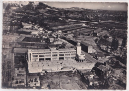 S20-47) CASTELMORON (LOT ET GARONNE EN AVION AU DESSUS DE... LE GROUPE SCOLAIRE  - (2 SCANS) - Castelmoron