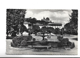 CPA  PHOTO DPT 31 SALIES DU SALAT, , LE JET D EAU - Salies-du-Salat