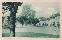 Z6-31) SALIES DU SALAT - HAUTE GARONNE - PLACE DU GENERAL COMPANS   - ( 2 SCANS ) - Salies-du-Salat