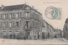 CARTE POSTALE ORIGINALE ANCIENNE : WASSY ENTREE DE LA RUE MAULJEAN HOTEL LEON ANIMEE HAUTE MARNE (52) - Wassy