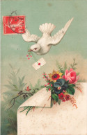 FANTAISIES - Colombe Apportant Une Lettre - Fleurs - Colorisé - Carte Postale Ancienne - Other & Unclassified