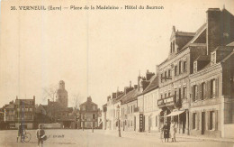 VERNEUIL Place De La Madeleine - Hotel Du Saumon - Verneuil-sur-Avre