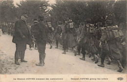 MILITARIA - Personnages - Le Général Joffre Donnant Des Instructions - Animé - Carte Postale Ancienne - Characters