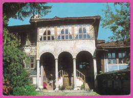 310653 / Bulgaria - Koprivshtitsa - Museum "Oslekova House" Two Women On The Stairs PC Bulgarie Bulgarien Bulgarije  - Musei