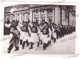 RO 63 - 20372 BUCURESTI, Defilarea Reprezentantilor Frontului National Al Reinnoirii - Old Press Photo - 1940 - Rumänien