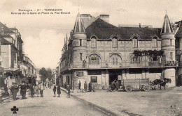 Terrasson - Avenue De La Gare Et Place Du Pas Bruzat - Terrasson-la-Villedieu