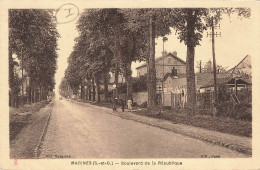 D5043 Marines Boulevard De La République - Marines