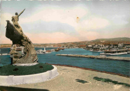 13 - Marseille - Vue Générale Sur Les Ports - Monument Aux Victimes De La Mer - Carte Dentelée - CPSM Grand Format - Voi - Joliette