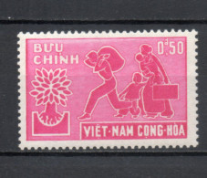 VIETNAM DU SUD   N° 134   NEUF SANS CHARNIERE COTE 0.60€    ANNEE DU REFUGIE - Vietnam