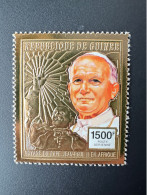 Guinée Guinea 1992 Mi. 1390 Or Gold Pape Jean-Paul II Papst Johannes Paul Pope John Paul Dove - Popes