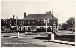 England - Sy - FRIMLEY The White Hart - Publisher Frith's FRM 81  - Surrey