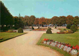 33 - Blaye - Les Jardins Et Les Beaux Massifs - Fleurs - CPM - Voir Scans Recto-Verso - Blaye